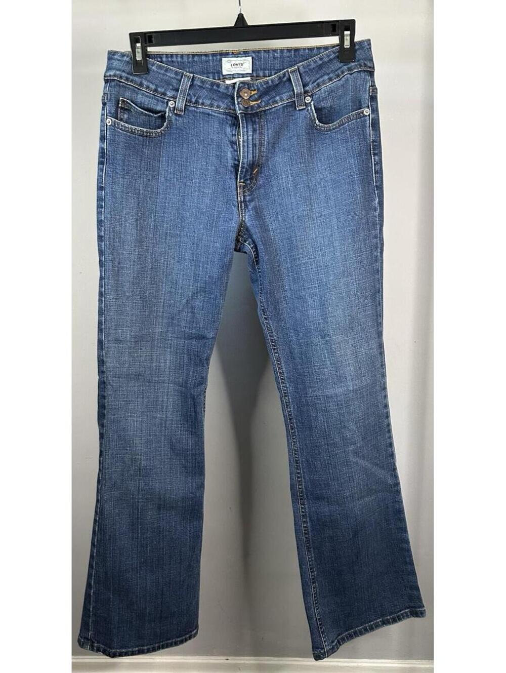 Levi’s 526 Slender Boot Cut Jeans Women’s Size 12 MED 32x31